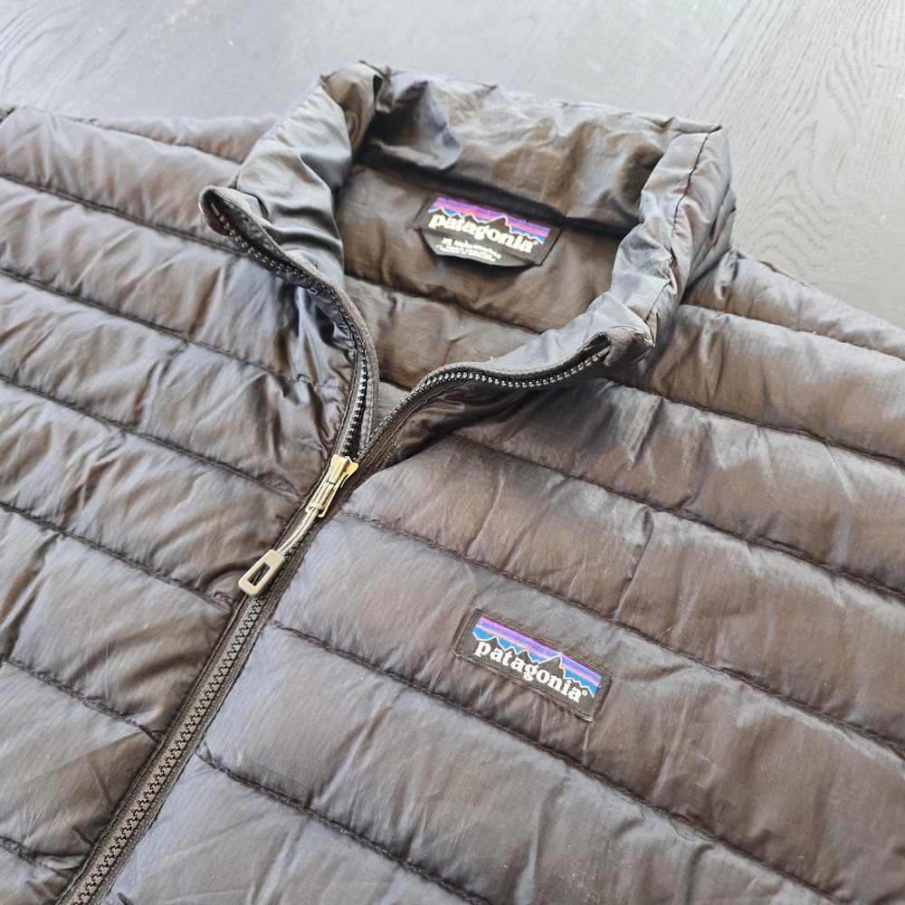 Patagonia Mens Down Sweater Jacket XL Black Puffer Full Zip Goosedown 84673
